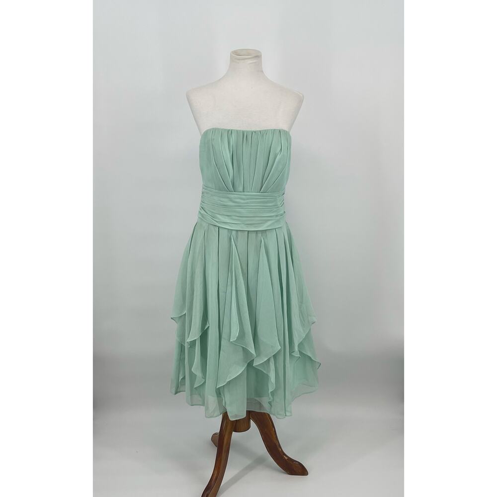 Elegant Strapless Mint Green Mini Dress
